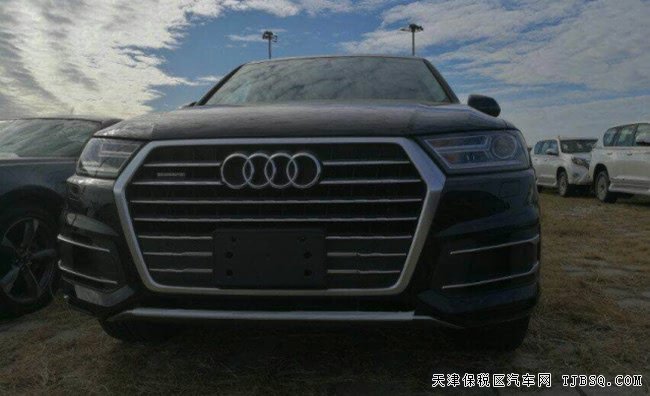 18款奥迪Q7加规版舒适型 七座/全景天窗/19轮现车61.5万