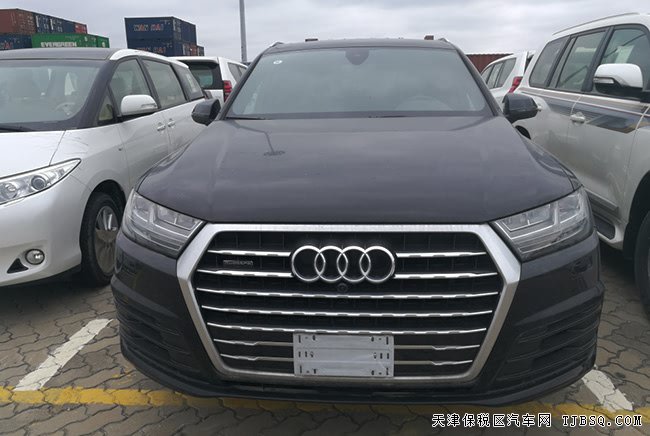 2018款奥迪Q7加规版七座SUV 19轮/全景/手写板现车62万