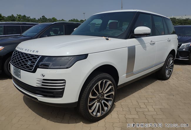 2018款路虎揽胜3.0T汽油创世短轴版 22轮/后娱现车155万