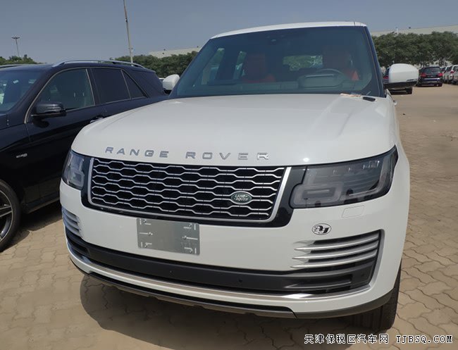 2018款路虎揽胜3.0T汽油创世短轴版 22轮/后娱现车155万