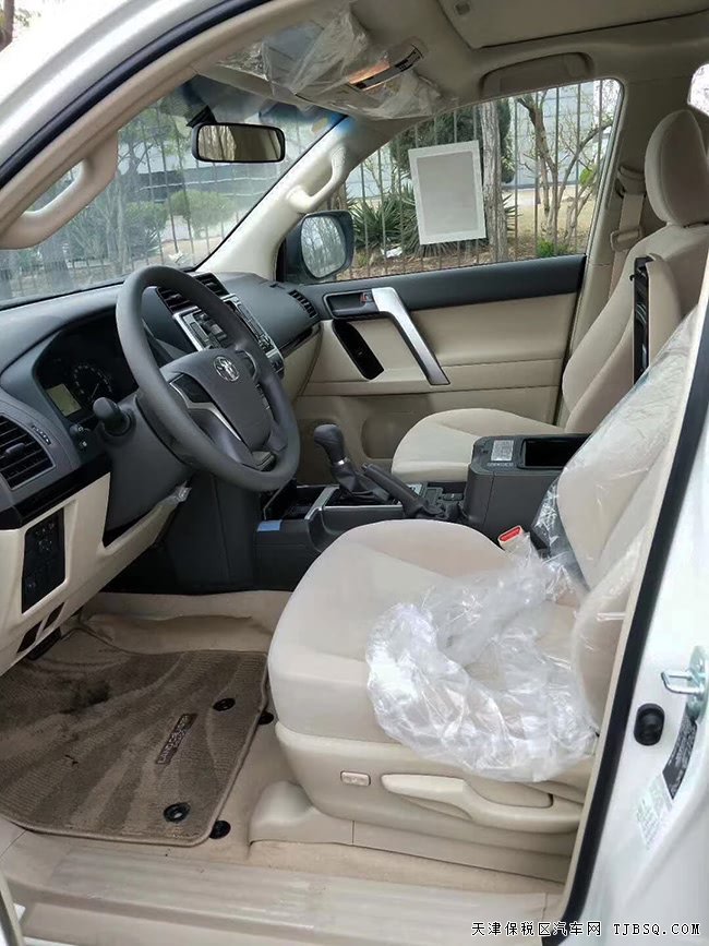 2018款丰田普拉多2700中东版 天窗/冰箱/17轮现车43.4万