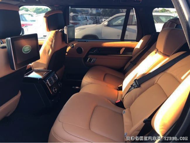 2018款路虎揽胜3.0T柴油创世加长版 22轮/全景现车158万