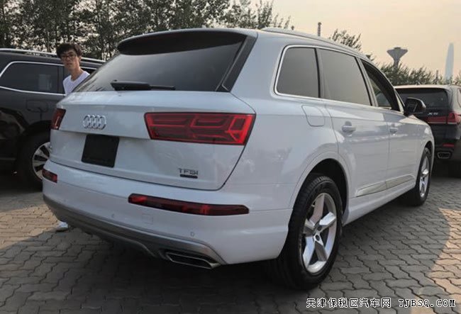 平行进口车18款奥迪Q7加规版 天津港现车震撼来袭