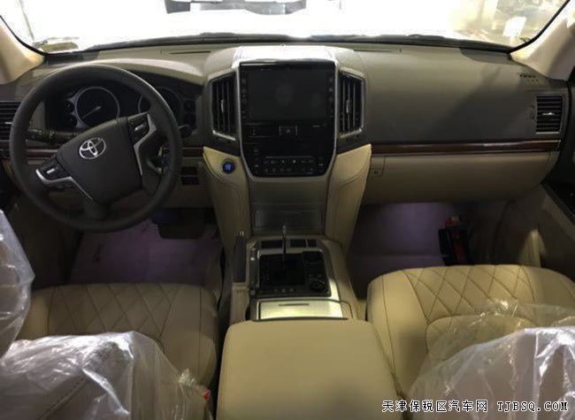 18款丰田兰德酷路泽5700中东版 保税区现车热销