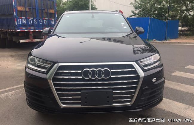 2018款奥迪Q7加规版 全景天窗/20轮/S-line包现车70万