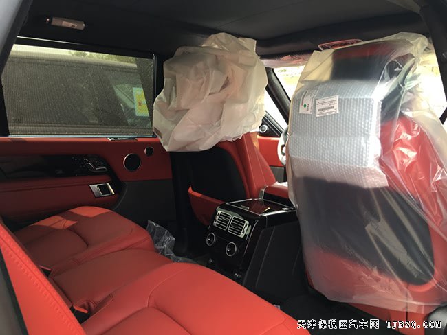 2018款路虎揽胜3.0T柴油创世加长版 22轮/全景现车155万
