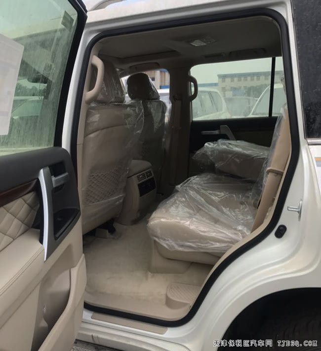2018款丰田酷路泽5700限量版 Nappa/18轮/天窗现车107万