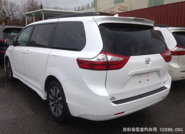 2018款丰田塞纳3.5L四驱版七座MPV 标配现车优惠购
