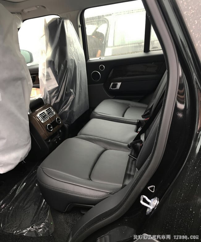 2018款路虎揽胜3.0T汽油版 矩阵LED/全景/20轮现车114万