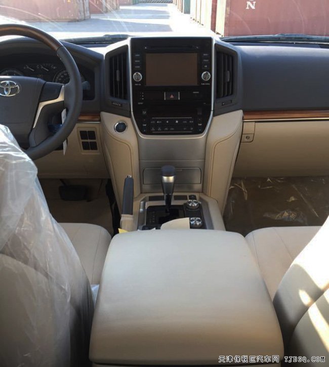 2018款丰田酷路泽4.0L中东版 陆巡4000魅力来袭