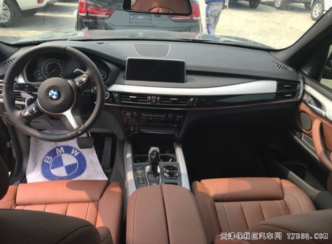 2018款宝马X5M加规版3.0T 平行进口现车惠满津城