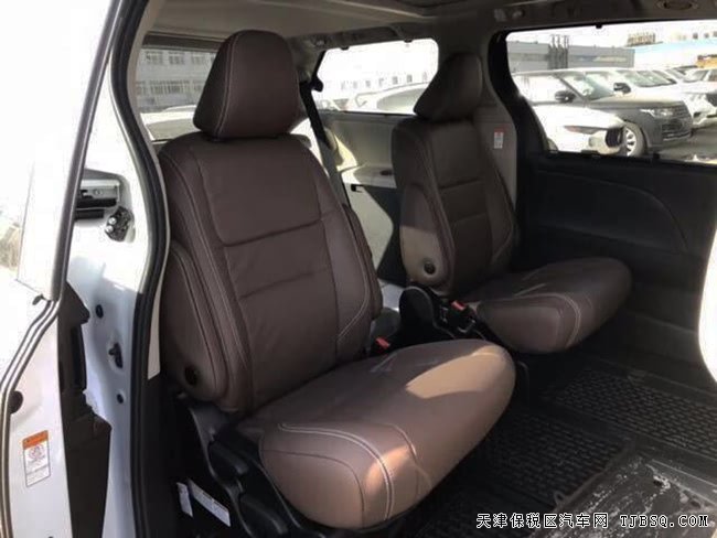 2018款丰田塞纳3.5L四驱顶配版 七座MPV现车热销