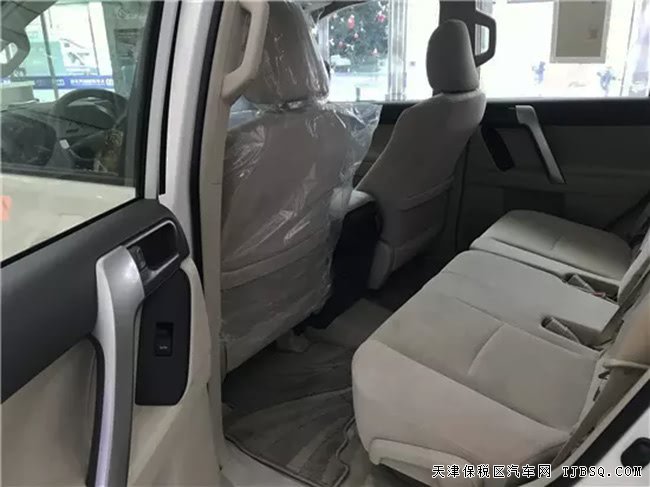 平行进口车18款丰田霸道2.7L 中东版现车优惠来袭