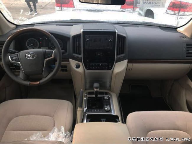 2018款丰田酷路泽4000中东版 18轮/氙灯/冰箱现车63.7万