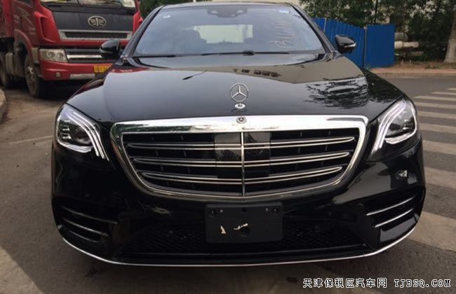 2018款奔驰S560加规版 AMG运动包/豪华包/雷测现车153万