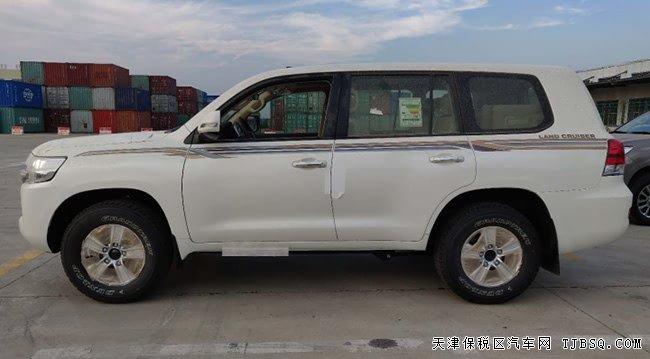2018款丰田酷路泽4000中东版 8气囊/天窗/后挂现车67万