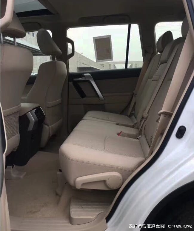 2018款丰田霸道4000中东版 9气囊/18轮/天窗现车61.5万