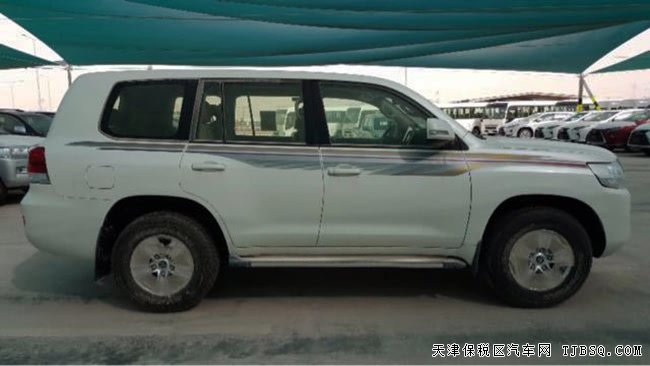 2018款丰田酷路泽4500柴油版 中东版现车震撼呈现