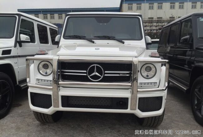 17款奔驰G63AMG加规版 三差速锁/天窗/designo现车235万