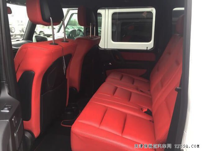 17款奔驰G63AMG加规版 三差速锁/天窗/designo现车235万