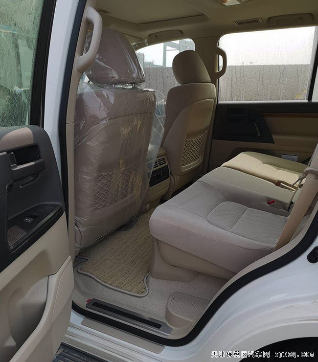 2018款丰田酷路泽4000中东版 18轮/天窗/遥启现车67.3万