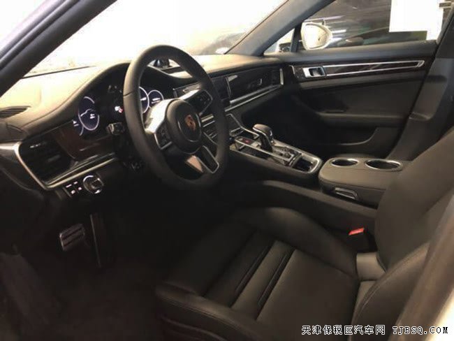 2018款保时捷Panamera4S加规版 保税区现车优惠购