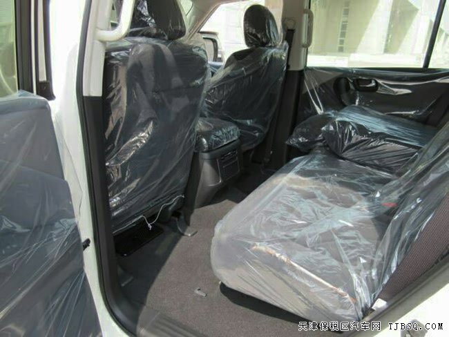 2018款日产尼桑途乐4.0L中东版 7座SUV震撼让利