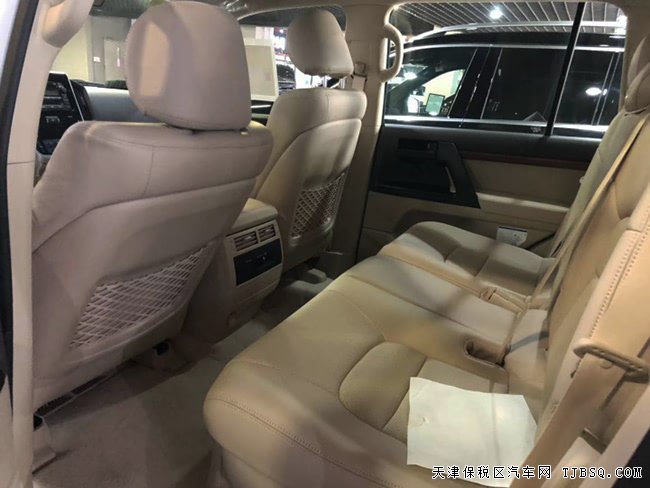 2018款丰田酷路泽4600中东版 包围/8气囊/18轮现车85万