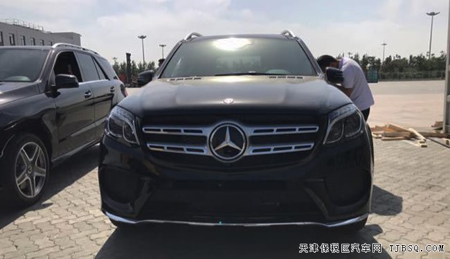2018款奔驰GLS450AMG加拿大版 3.0T现车即刻拥有