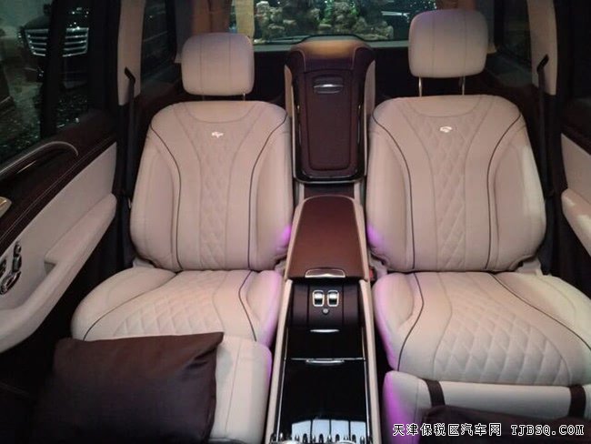 平行进口车奔驰GLS450加长版 18款现车优惠起航