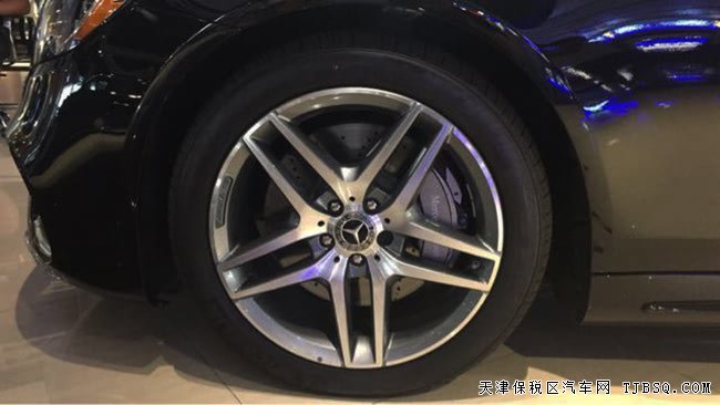 2018款奔驰S560加规版 4.0T豪华座驾国庆热销
