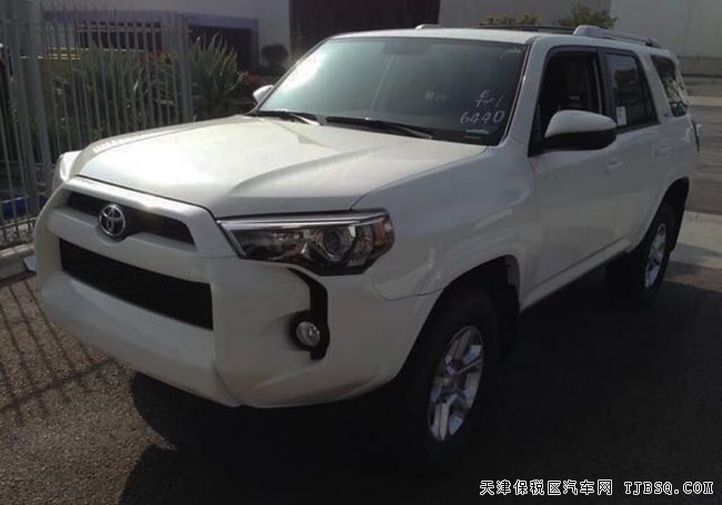 2018款丰田超霸4.0L加规版 8气囊/17轮/5座现车53万优享