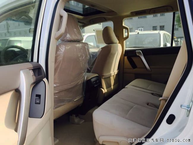 2018款丰田霸道2700中东版 17轮/天窗/底挂现车43.2万