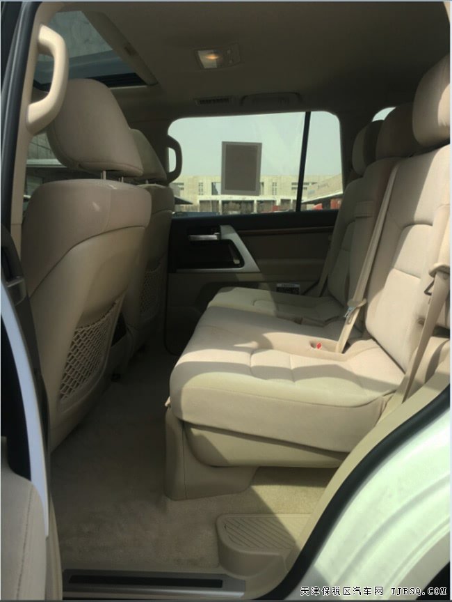 18款丰田酷路泽5700中东版 8气囊/天窗/18轮现车93.6万