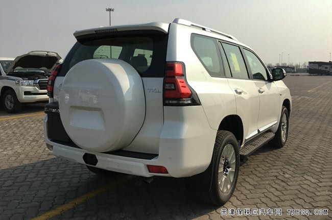 2018款丰田普拉多4000中东版 天窗/遥启/18轮现车58.3万