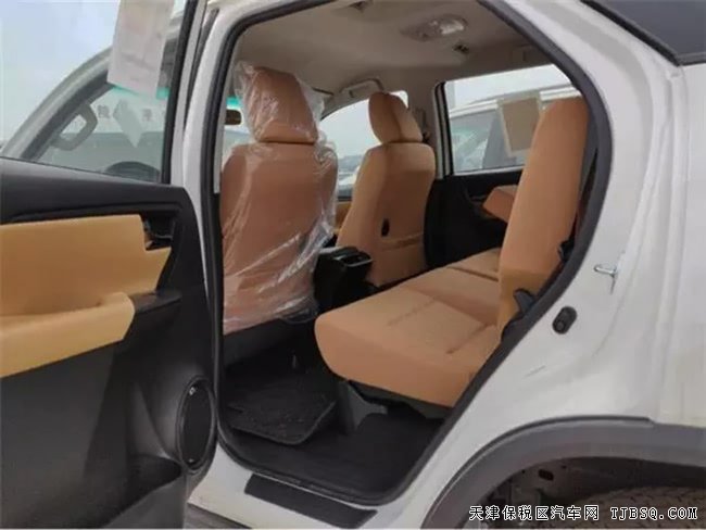 18款丰田穿越者2700中东版 3气囊/底挂/七座现车29.5万