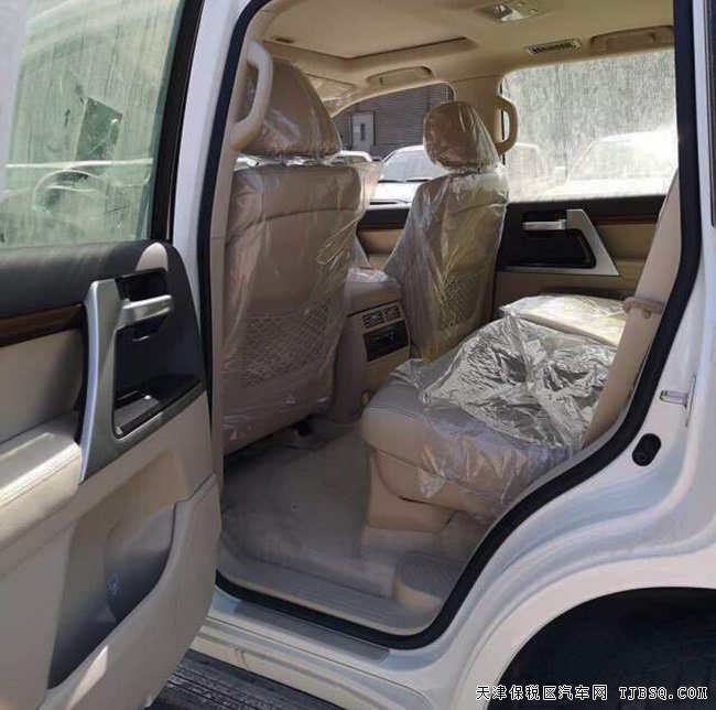 2018款丰田酷路泽5700中东版 天窗/8气囊/18轮现车101万