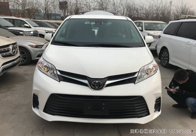 2018款丰田塞纳四驱版商务MPV 3.5L现车震撼呈现