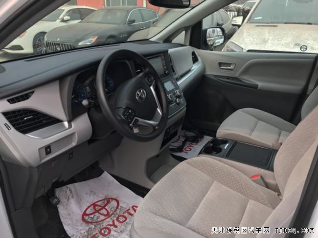 2018款丰田塞纳四驱版商务MPV 3.5L现车震撼呈现