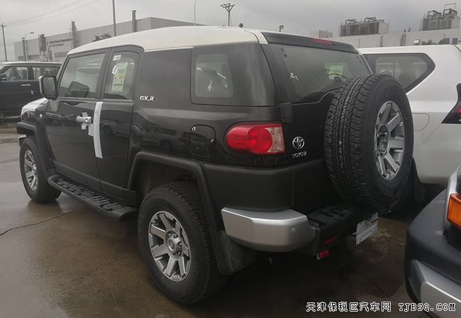 2017款丰田FJ酷路泽4.0L中东版 平行进口现车45.8万钜惠