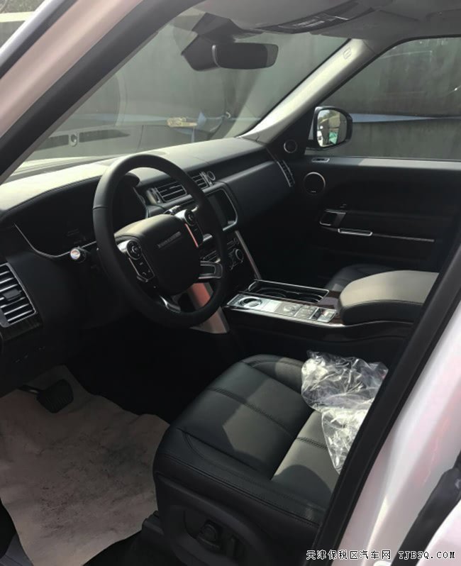 2017款路虎揽胜3.0T行政汽油版 全景/2代地形现车111万