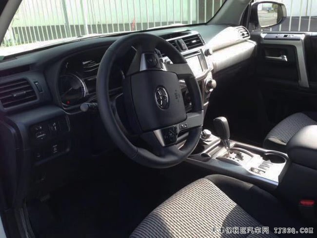 2018款丰田超霸4.0L中东版 8气囊/5座/17轮现车53万优享