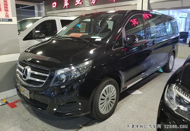 平行进口车18款奔驰V250中东版 17轮/6座手续现车53万购