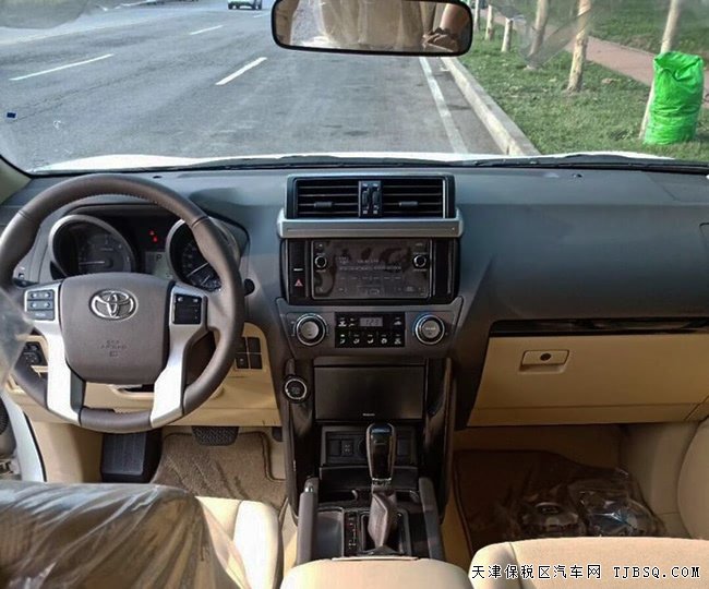 2017款丰田普拉多3000中东版 3.0T柴油现车优惠购