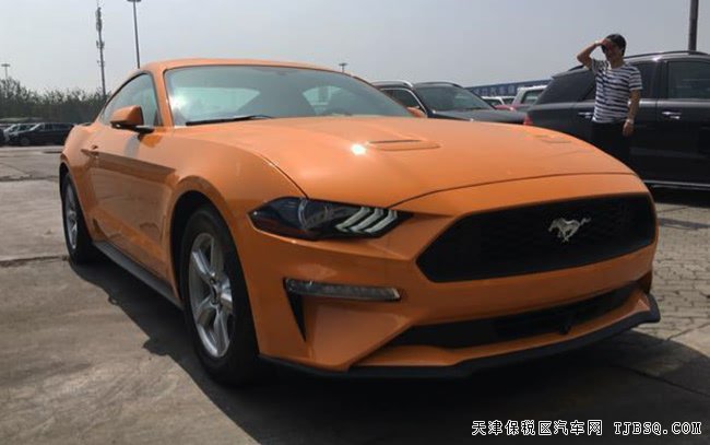 2018款福特野马2.3T加规版 独立后悬挂/17轮现车30.5万