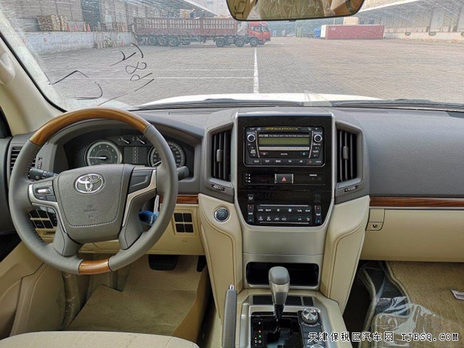 2018款丰田酷路泽4000中东版 大灯清洗/天窗现车68.5万