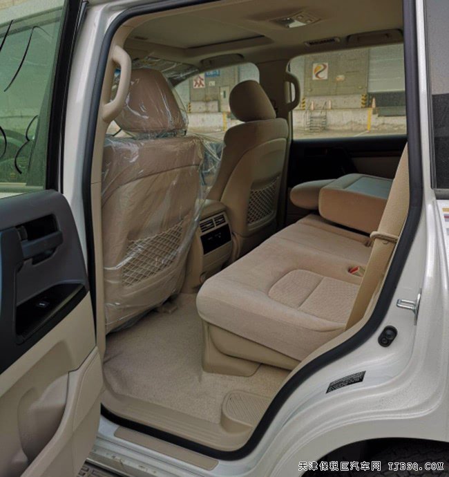 2018款丰田酷路泽4000中东版 大灯清洗/天窗现车68.5万