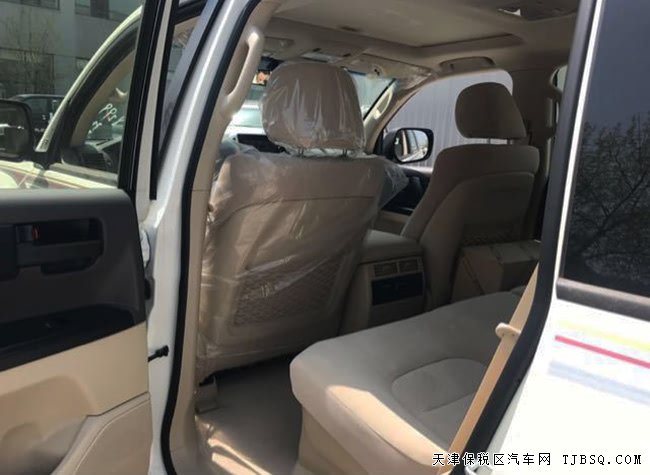 18款丰田酷路泽4000中东版 大灯清洗/天窗/18轮现车67万