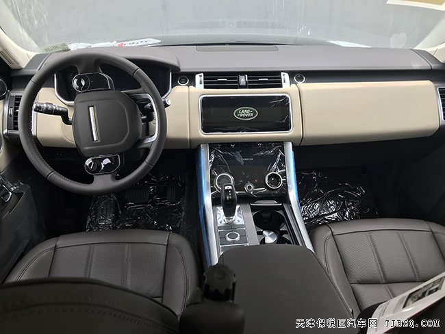 2018款路虎揽胜运动汽油版 全景/20轮/温莎真皮现车87万
