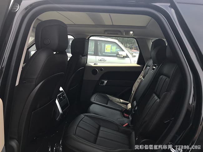 2018款路虎揽胜运动汽油版 全景/20轮/温莎真皮现车87万